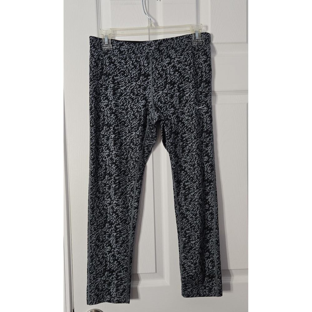 Nike Woman Leggings Ankle Length Size Medium